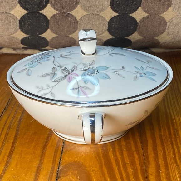 Noritake China Japan 5764 Lorene Sugar Bowl w/ Lid Silver/Blue - Picture 6 of 12